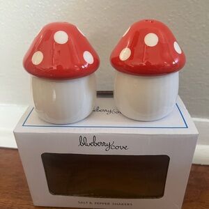 Blueberry Cove Mushroom Salt and Pepper Shakers